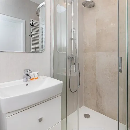 Plac Unii Centre By Renters